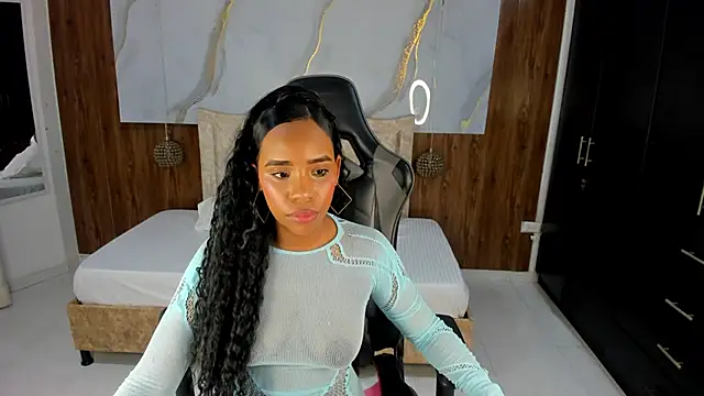 lia 16 online show from April 13, 11:05 am