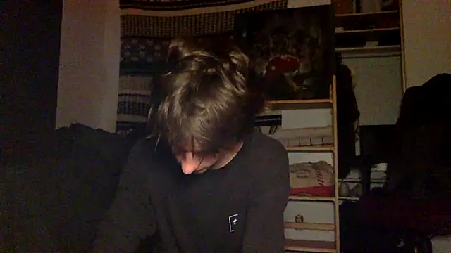 spicylaboi online show from April 1, 3:40 am