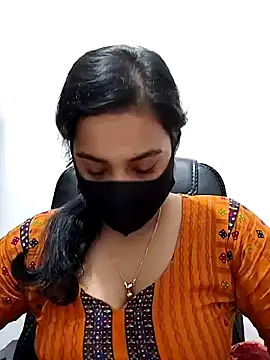 Snapshot of Ritusri_Dotta chatting on December 21, 1:53 pm Ritusri Dotta online show from December 21, 1:53 pm