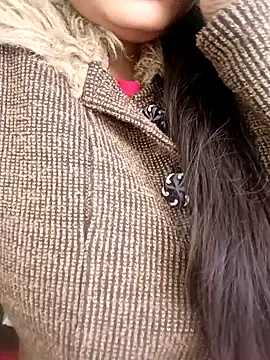 Snapshot of jenny4you chatting on February 9, 11:14 am jenny4you online show from February 9, 11:14 am