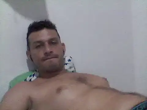 Snapshot of Carlos0334 chatting on July 14, 5:56 am Carlos0334 online show from July 14, 5:56 am