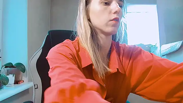 Snapshot of RosaJil chatting on September 28, 1:05 pm RosaJil online show from September 28, 1:05 pm