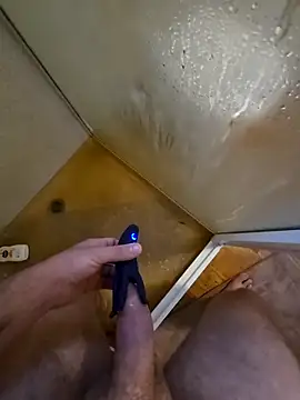 Snapshot of Kyle247@xh chatting on March 3, 10:26 pm Kyle247xh online show from March 3, 10:26 pm