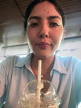 MarianaBenz online show from February 27, 3:26 pm