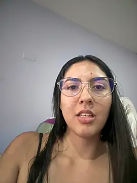 MarianaBenz online show from March 7, 8:44 pm