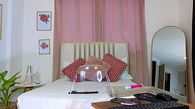 KristennBlue online show from December 27, 10:48 pm