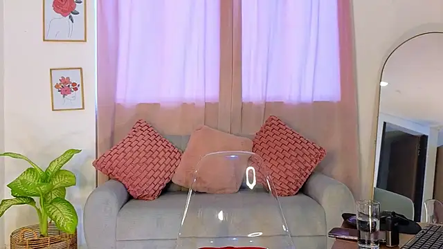 KristennBlue online show from March 14, 10:49 pm