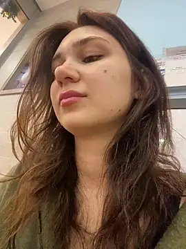 QuitieLia online show from January 9, 8:24 am