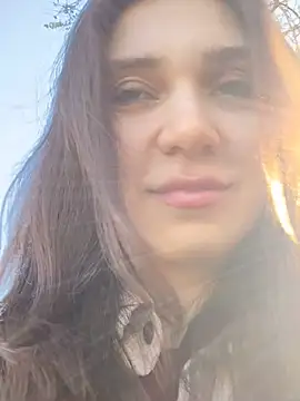 QuitieLia online show from January 10, 8:18 am