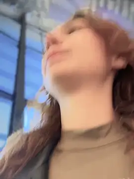 QuitieLia online show from October 4, 8:23 am