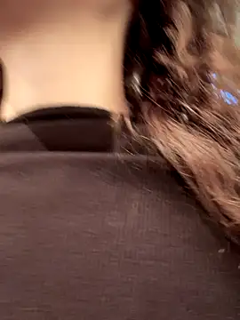 QuitieLia online show from October 21, 8:15 am