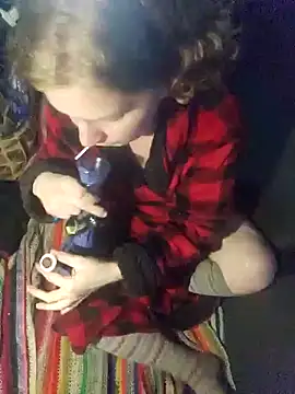 Snapshot of shadow199393 chatting on December 7, 8:49 pm shadow199393 online show from December 7, 8:49 pm