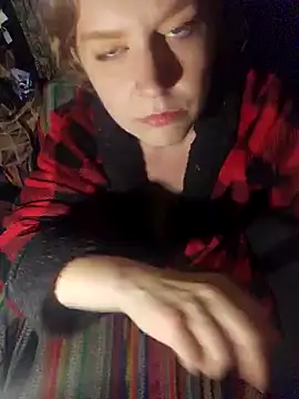 Snapshot of shadow199393 chatting on December 14, 2:12 am shadow199393 online show from December 14, 2:12 am