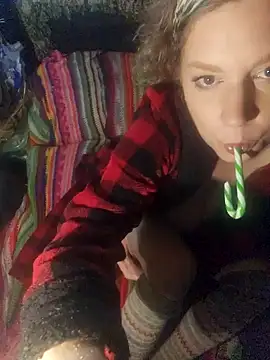 Snapshot of shadow199393 chatting on December 22, 3:00 am shadow199393 online show from December 22, 3:00 am