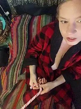 Snapshot of shadow199393 chatting on December 27, 8:50 pm shadow199393 online show from December 27, 8:50 pm