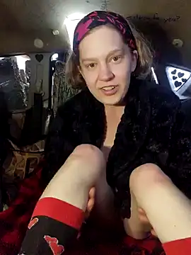 Snapshot of shadow199393 chatting on February 13, 8:13 pm shadow199393 online show from February 13, 8:13 pm