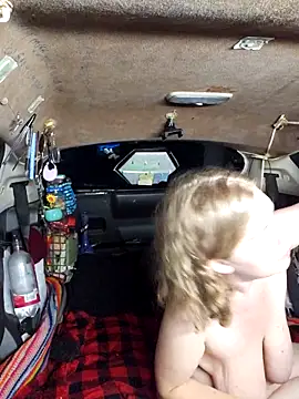 Snapshot of shadow199393 chatting on October 1, 1:55 am shadow199393 online show from October 1, 1:55 am