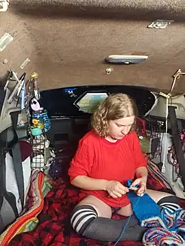 Snapshot of shadow199393 chatting on October 19, 2:56 am shadow199393 online show from October 19, 2:56 am