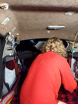 Snapshot of shadow199393 chatting on October 30, 12:45 am shadow199393 online show from October 30, 12:45 am