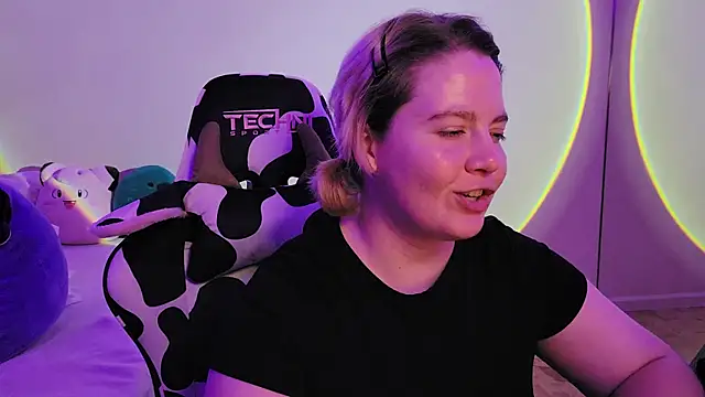 InternetFairy XO online show from December 15, 9:31 pm