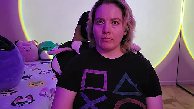 InternetFairy XO online show from February 2, 3:43 am