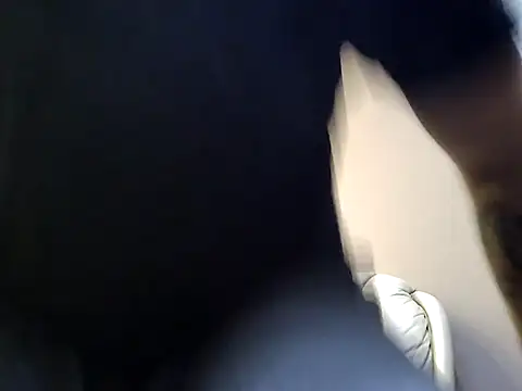 Snapshot of LSD669 chatting on October 9, 6:44 am LSD669 online show from October 9, 6:44 am