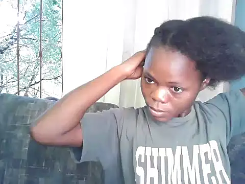 petiteebony 81 online show from March 23, 5:54 am