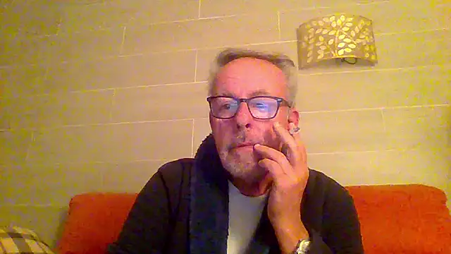 tuggy59 online show from January 7, 4:04 am