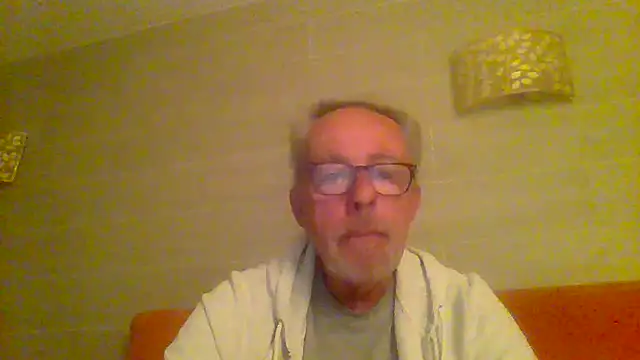 tuggy59 online show from April 13, 4:29 am