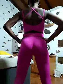 Jeniffer Jarvis online show from February 3, 7:00 pm