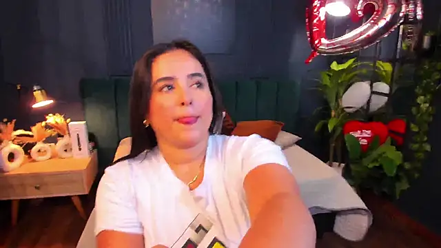 taylor bennet online show from February 21, 7:10 pm