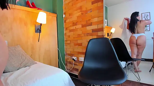 taylor bennet online show from March 18, 3:21 pm