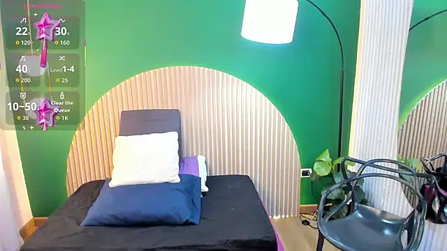 taylor bennet online show from March 11, 7:09 pm