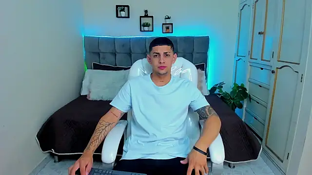 Alex cute77 online show from January 24, 12:20 pm