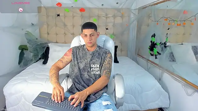 Alex cute77 online show from October 7, 12:02 pm