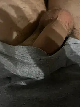 Snapshot of mhot20 chatting on December 23, 2:07 pm mhot20 online show from December 23, 2:07 pm