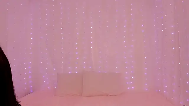 lili taylor online show from December 22, 9:22 am