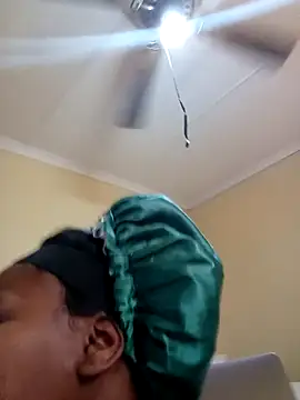 Real1SweetQueen online show from March 3, 8:16 am