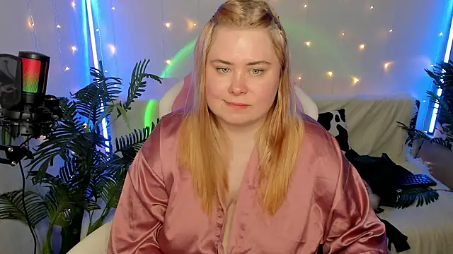 Akemi BBW online show from January 18, 12:13 am