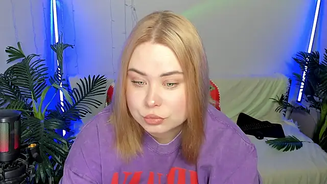 Akemi BBW online show from February 11, 6:33 pm