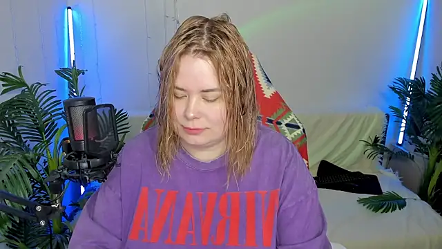 Akemi BBW online show from February 14, 8:21 am