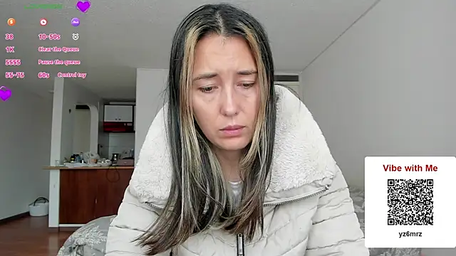 Snapshot of zoe_jeane_beker chatting on March 22, 6:33 pm zoe jeane beker online show from March 22, 6:33 pm