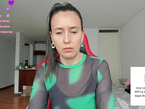 Snapshot of zoe_jeane_beker chatting on May 21, 9:11 pm zoe jeane beker online show from May 21, 9:11 pm