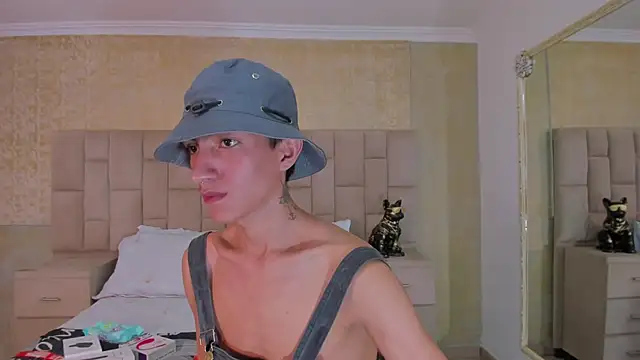 DereckCooperr online show from January 16, 10:44 pm