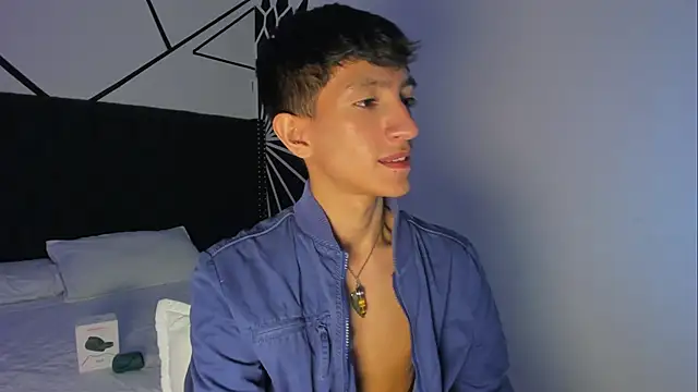 DereckCooperr online show from March 20, 2:51 am