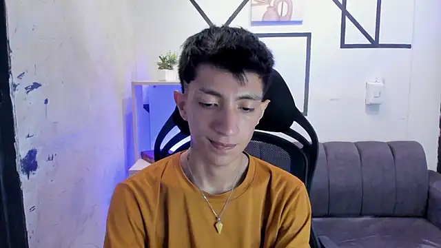 DereckCooperr online show from October 2, 10:06 pm