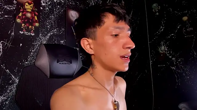 DereckCooperr online show from November 19, 10:54 pm