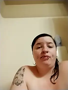 Snapshot of HotTea chatting on September 17, 7:48 pm HotTea online show from September 17, 7:48 pm