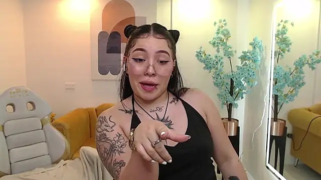 Snapshot of Isa_reel chatting on March 4, 10:16 pm Isa reel online show from March 4, 10:16 pm