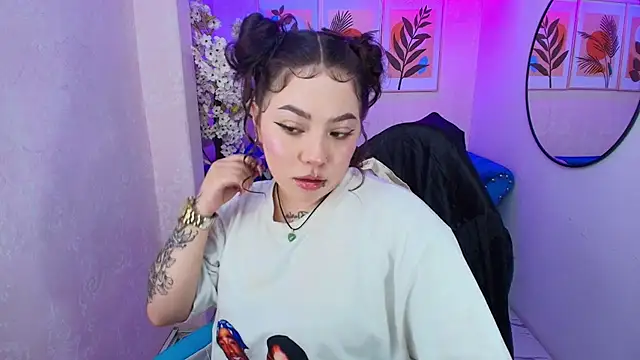 Snapshot of Isa_reel chatting on October 10, 7:57 pm Isa reel online show from October 10, 7:57 pm